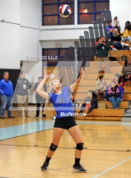 Thumbnail 3 in Coginchaug Regional vs. Lyman Memorial (CIAC Class S Semifinal) photogallery.