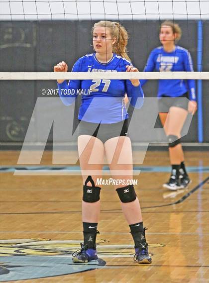 Thumbnail 2 in Coginchaug Regional vs. Lyman Memorial (CIAC Class S Semifinal) photogallery.