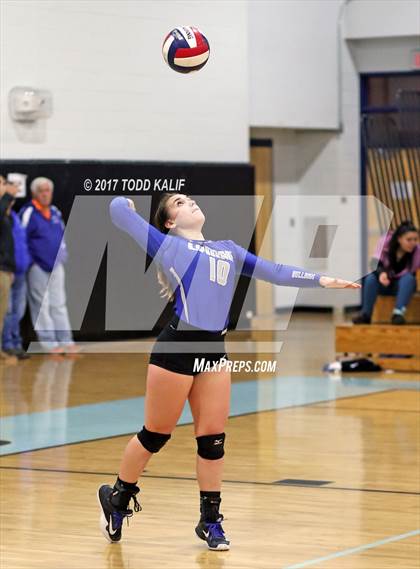 Thumbnail 2 in Coginchaug Regional vs. Lyman Memorial (CIAC Class S Semifinal) photogallery.