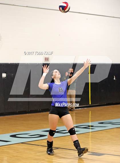 Thumbnail 3 in Coginchaug Regional vs. Lyman Memorial (CIAC Class S Semifinal) photogallery.