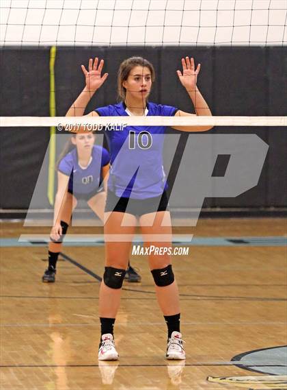 Thumbnail 3 in Coginchaug Regional vs. Lyman Memorial (CIAC Class S Semifinal) photogallery.