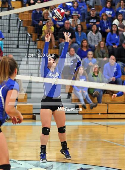 Thumbnail 2 in Coginchaug Regional vs. Lyman Memorial (CIAC Class S Semifinal) photogallery.