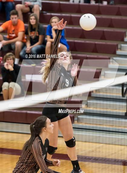 Thumbnail 1 in Erie @ Cheyenne Mountain (CHSAA 4A Region 3) photogallery.