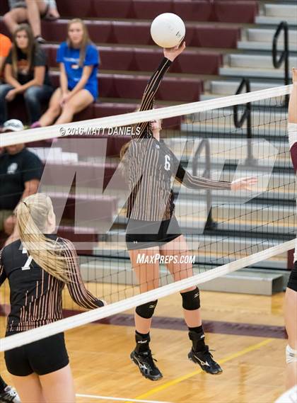 Thumbnail 2 in Erie @ Cheyenne Mountain (CHSAA 4A Region 3) photogallery.