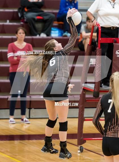 Thumbnail 2 in Erie @ Cheyenne Mountain (CHSAA 4A Region 3) photogallery.