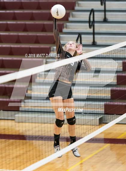 Thumbnail 1 in Erie @ Cheyenne Mountain (CHSAA 4A Region 3) photogallery.