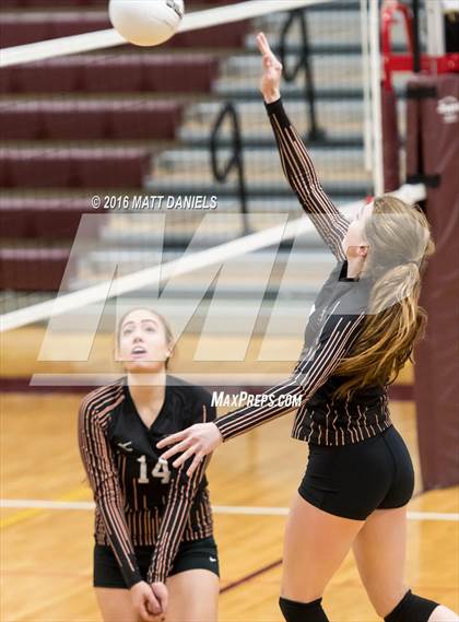 Thumbnail 1 in Erie @ Cheyenne Mountain (CHSAA 4A Region 3) photogallery.