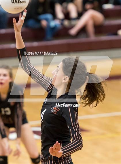 Thumbnail 1 in Erie @ Cheyenne Mountain (CHSAA 4A Region 3) photogallery.