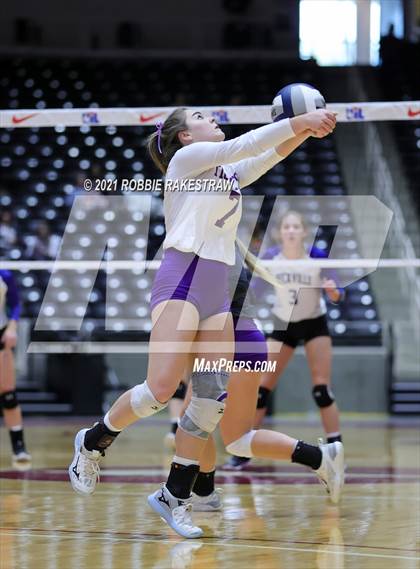 Thumbnail 3 in Beckville vs. Thrall (UIL Volleyball 2A Finals) photogallery.