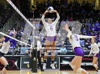 Thumbnail 3 in Beckville vs. Thrall (UIL Volleyball 2A Finals) photogallery.
