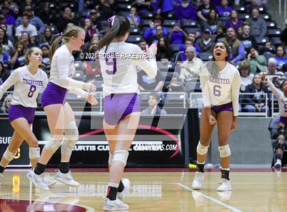 Thumbnail 1 in Beckville vs. Thrall (UIL Volleyball 2A Finals) photogallery.