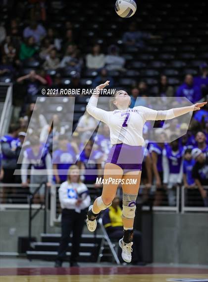 Thumbnail 3 in Beckville vs. Thrall (UIL Volleyball 2A Finals) photogallery.