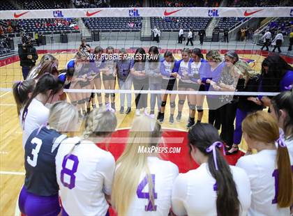 Thumbnail 2 in Beckville vs. Thrall (UIL Volleyball 2A Finals) photogallery.