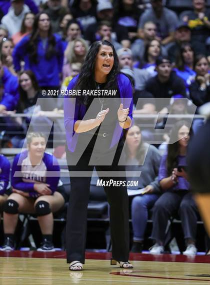 Thumbnail 3 in Beckville vs. Thrall (UIL Volleyball 2A Finals) photogallery.