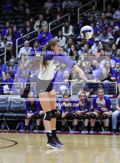 Thumbnail 3 in Beckville vs. Thrall (UIL Volleyball 2A Finals) photogallery.