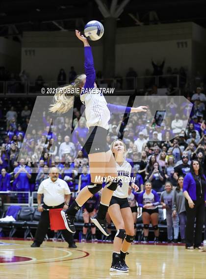 Thumbnail 1 in Beckville vs. Thrall (UIL Volleyball 2A Finals) photogallery.
