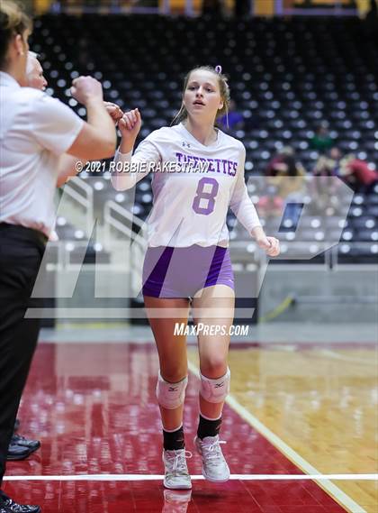 Thumbnail 2 in Beckville vs. Thrall (UIL Volleyball 2A Finals) photogallery.