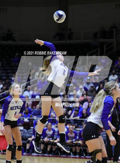 Thumbnail 2 in Beckville vs. Thrall (UIL Volleyball 2A Finals) photogallery.