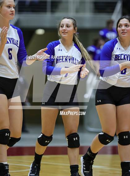 Thumbnail 1 in Beckville vs. Thrall (UIL Volleyball 2A Finals) photogallery.