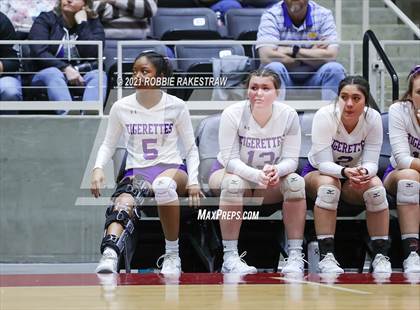 Thumbnail 2 in Beckville vs. Thrall (UIL Volleyball 2A Finals) photogallery.