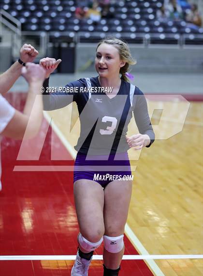 Thumbnail 1 in Beckville vs. Thrall (UIL Volleyball 2A Finals) photogallery.
