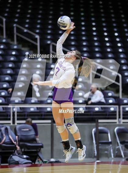 Thumbnail 1 in Beckville vs. Thrall (UIL Volleyball 2A Finals) photogallery.