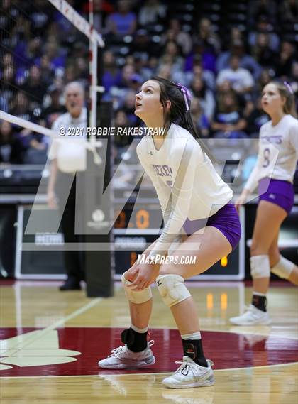 Thumbnail 2 in Beckville vs. Thrall (UIL Volleyball 2A Finals) photogallery.