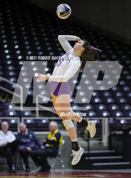 Thumbnail 2 in Beckville vs. Thrall (UIL Volleyball 2A Finals) photogallery.