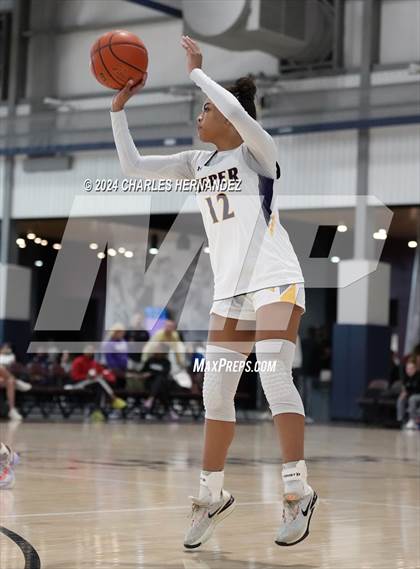 Thumbnail 1 in Pieper vs Canton (Texas Association of Basketball Coaches Showcase) photogallery.