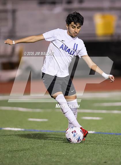 Thumbnail 3 in San Ramon Valley vs. Analy (CIF NCS D1 Semifinal) photogallery.