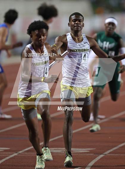 Thumbnail 2 in CIF State Track and Field Championship (Boys 4x400 Relay) photogallery.