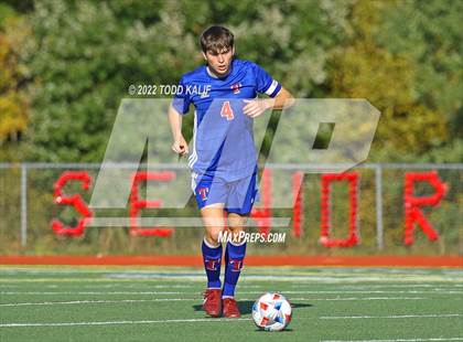 Thumbnail 2 in Conard @ Tolland photogallery.