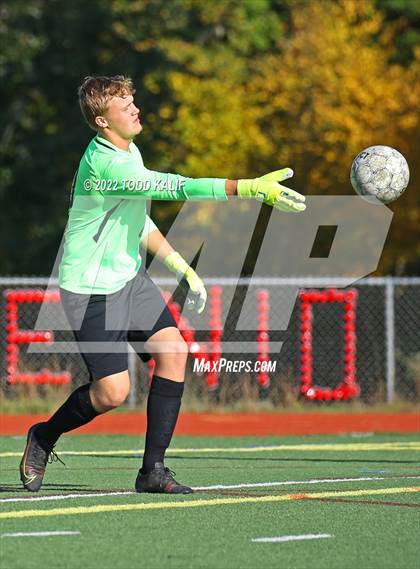 Thumbnail 1 in Conard @ Tolland photogallery.