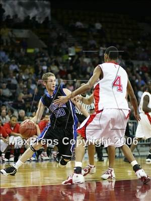 Thumbnail 3 in Grandview vs Denver East (Great 8 - 5A State Playoff) photogallery.