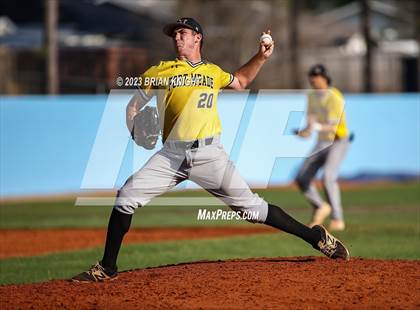 Thumbnail 2 in Fort Meade vs. Lake Gibson photogallery.