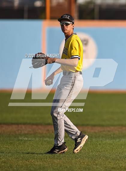 Thumbnail 1 in Fort Meade vs. Lake Gibson photogallery.