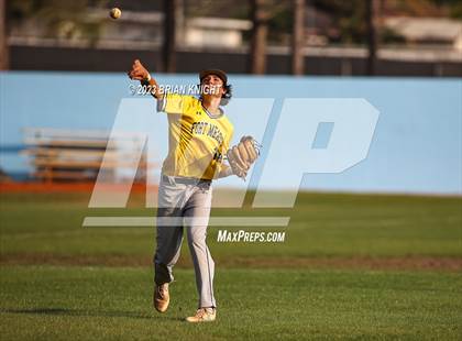 Thumbnail 1 in Fort Meade vs. Lake Gibson photogallery.