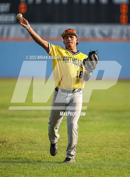 Thumbnail 3 in Fort Meade vs. Lake Gibson photogallery.