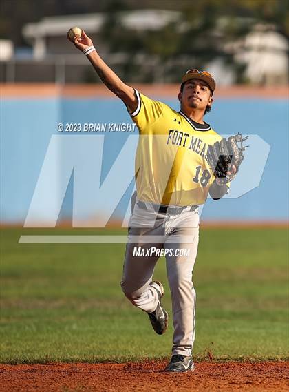 Thumbnail 2 in Fort Meade vs. Lake Gibson photogallery.