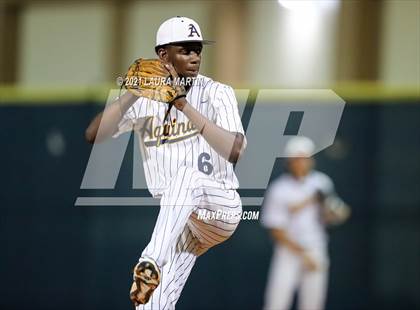 Thumbnail 3 in West Broward @ St. Thomas Aquinas photogallery.