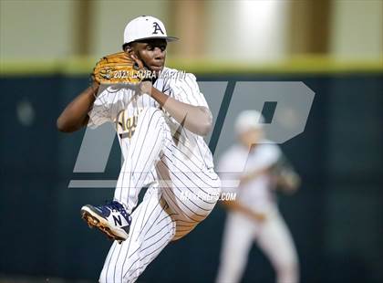 Thumbnail 3 in West Broward @ St. Thomas Aquinas photogallery.