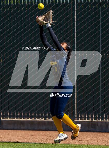 Thumbnail 2 in Milpitas @ Wilcox photogallery.