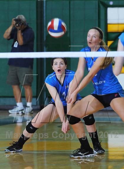 Thumbnail 3 in Marymount vs. St. Francis (CIF State D1 Final) photogallery.