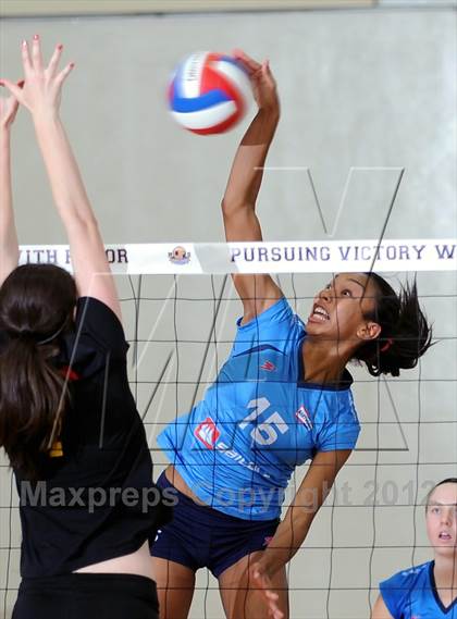 Thumbnail 2 in Marymount vs. St. Francis (CIF State D1 Final) photogallery.