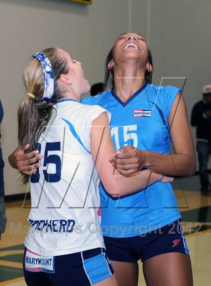 Thumbnail 1 in Marymount vs. St. Francis (CIF State D1 Final) photogallery.