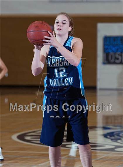 Thumbnail 2 in Dougherty Valley vs. Pleasant Valley (CIF State D2 NorCal Semifinal) photogallery.