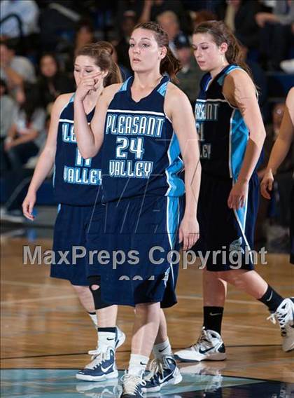 Thumbnail 3 in Dougherty Valley vs. Pleasant Valley (CIF State D2 NorCal Semifinal) photogallery.