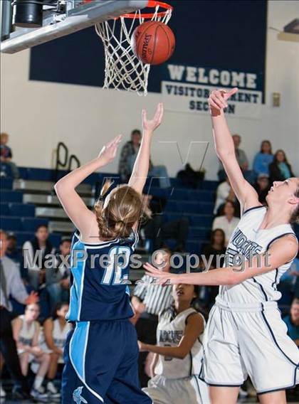 Thumbnail 1 in Dougherty Valley vs. Pleasant Valley (CIF State D2 NorCal Semifinal) photogallery.