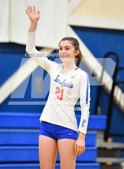 Thumbnail 3 in Aptos vs. Tamalpais ( CIF State NorCal D4 Championship ) photogallery.