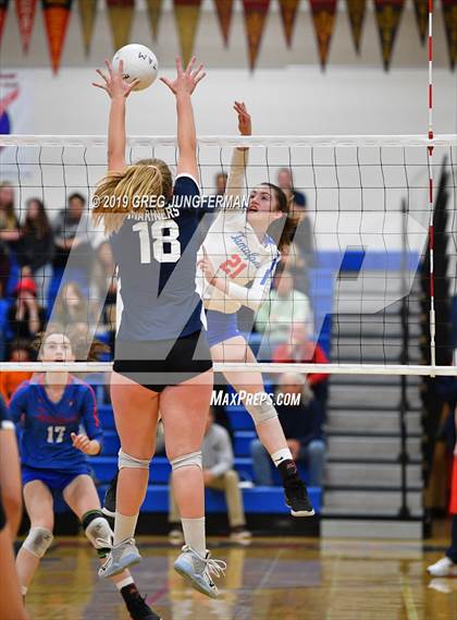 Thumbnail 3 in Aptos vs. Tamalpais ( CIF State NorCal D4 Championship ) photogallery.